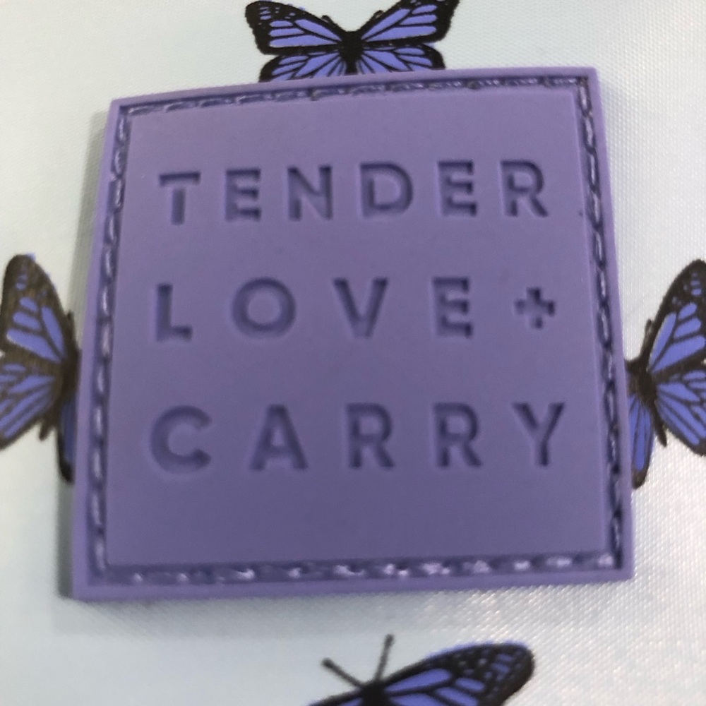 New Tender Love + Carry Blush Butterfly Double Zip - Picture 11 of 11
